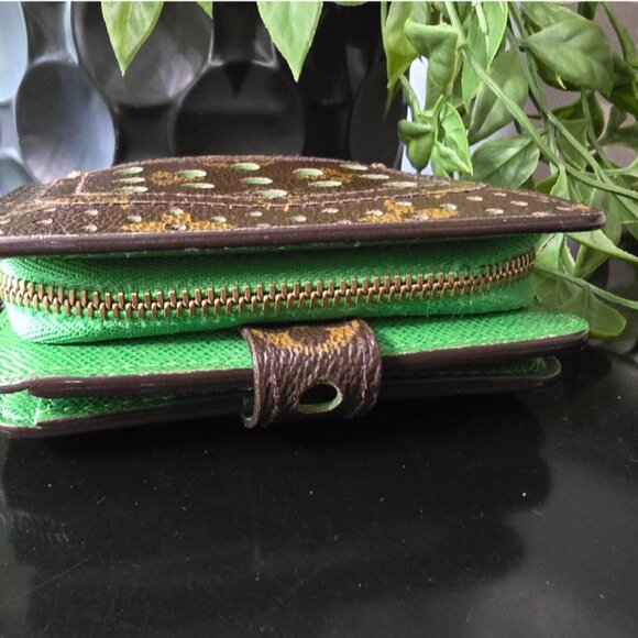 EUC Limited Edition Authentic Louis Vuitton Perforated Wallet - Picture 7 of 16